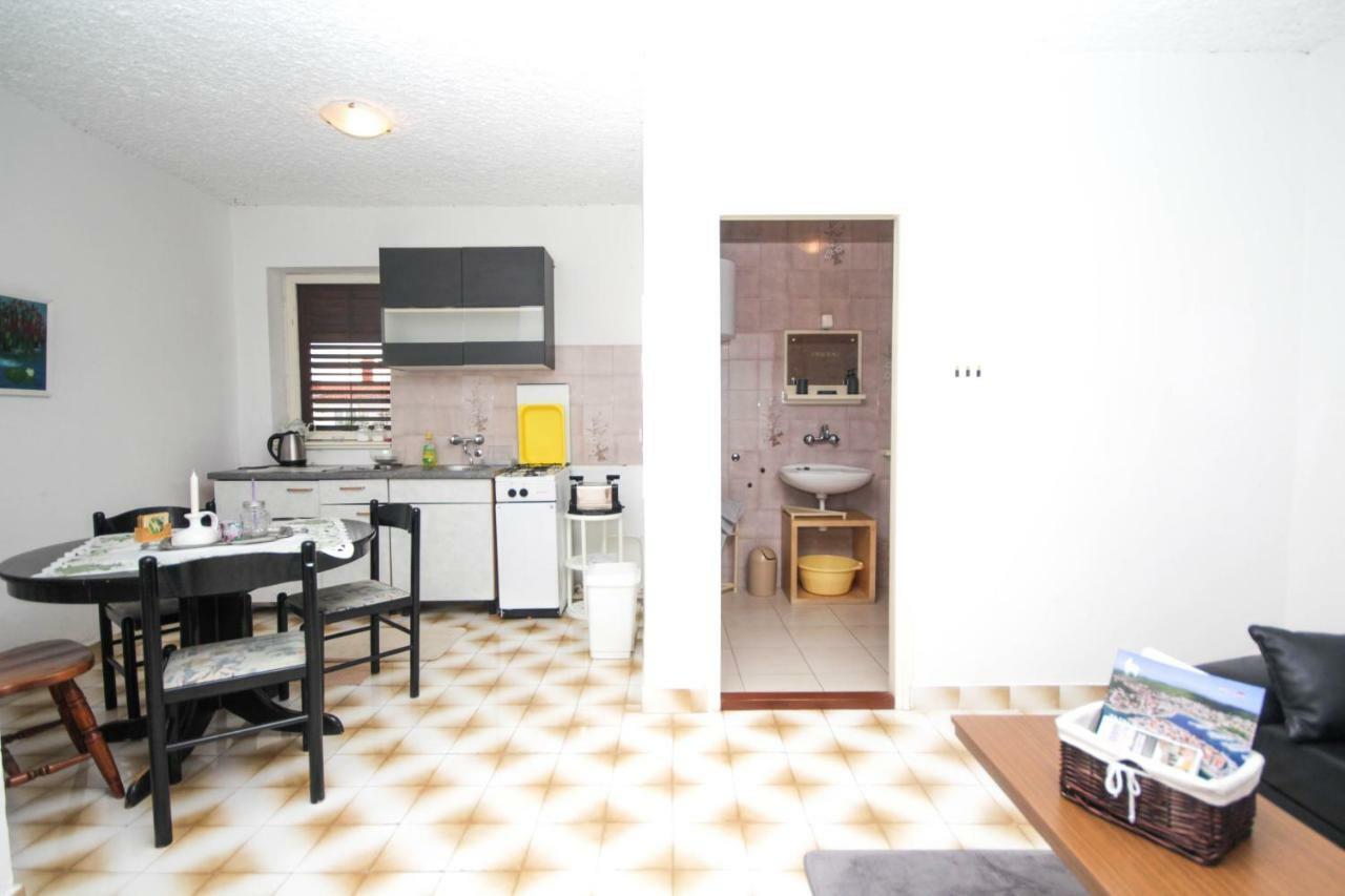 Tribunj Apartmani Dış mekan fotoğraf